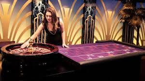 Khu vực sportsbook bóng đá và cầu lông trên mmoo game