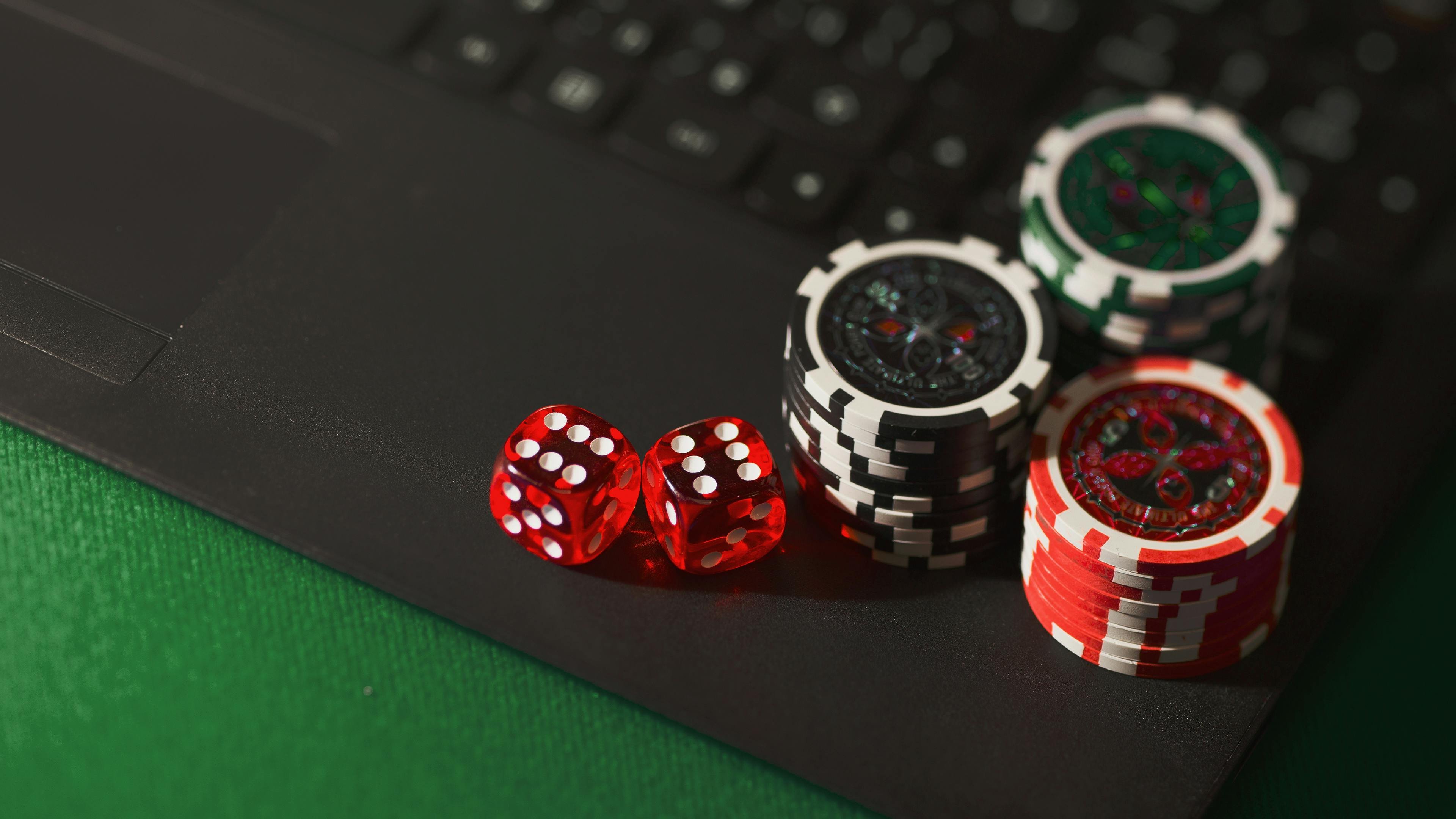 Trò chơi slot online nổ hũ tại mmoo game